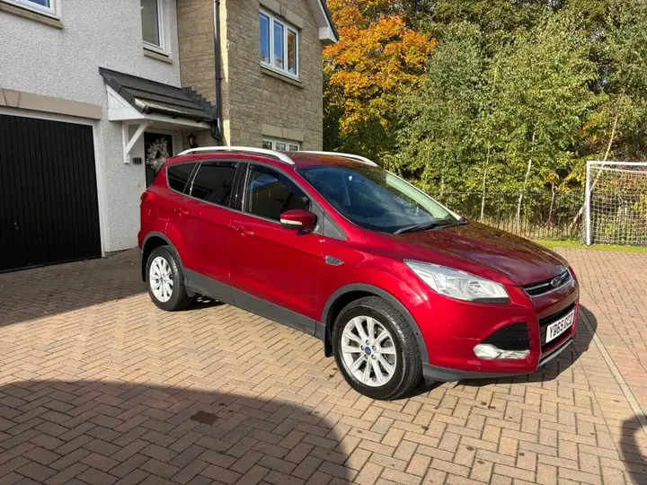 Ford Kuga 2015 photo 2