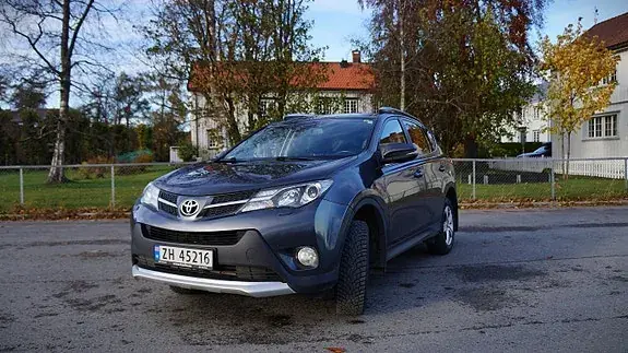 Toyota Rav4 2015 photo 2