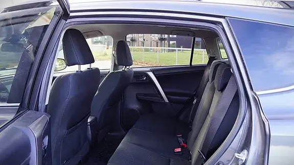 Toyota Rav4 2015 photo 4