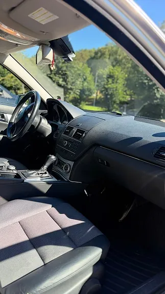 Mercedes-Benz 220 2011 photo 5