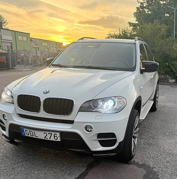 BMW X5 2011 photo 2