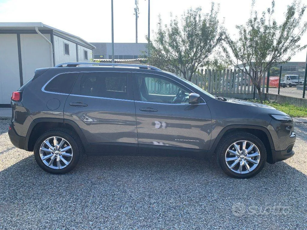 Jeep Cherokee 2016 photo 4