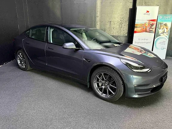 Tesla Model 3 2021 photo 2