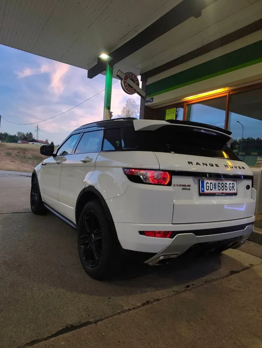 Land Rover Range Rover Evoque 2012 photo 2