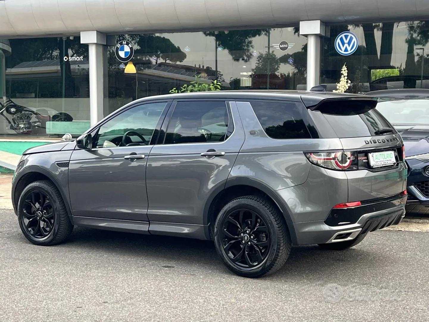 Land Rover Discovery Sport 2018 photo 4