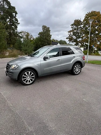 Mercedes-Benz Ml300 2010 photo 2