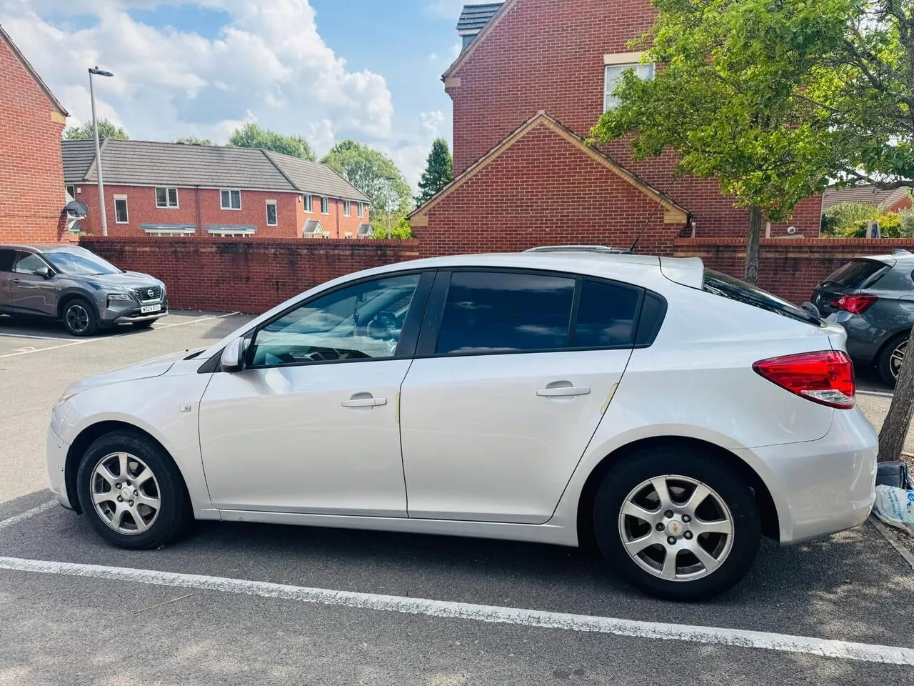 Chevrolet Cruze 2012 photo 2