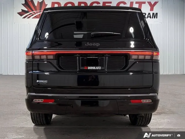 Jeep Grand Wagoneer 2026 photo 5
