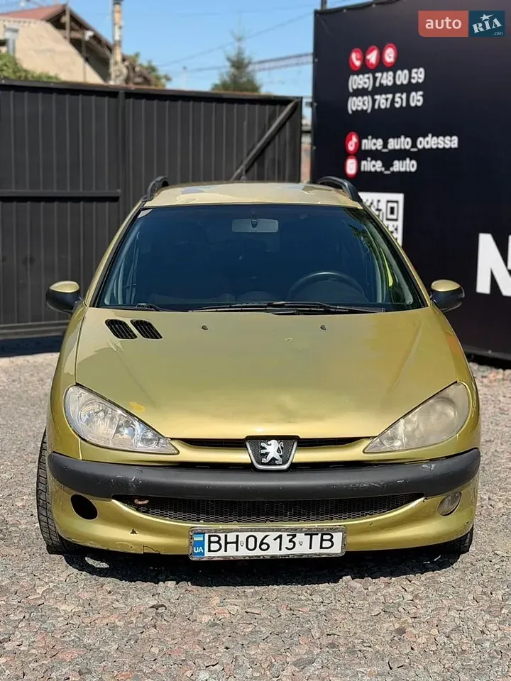 Peugeot 206 2002 photo 2