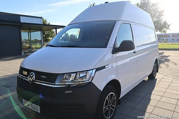 Volkswagen Transporter 2021 photo 2