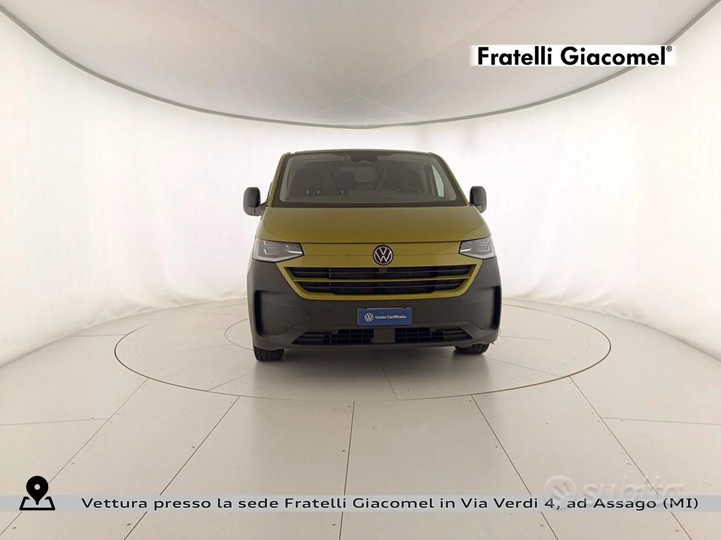 Volkswagen T7 Transporter photo 2