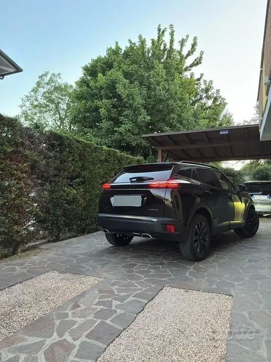 Peugeot 2008 2025 photo 2