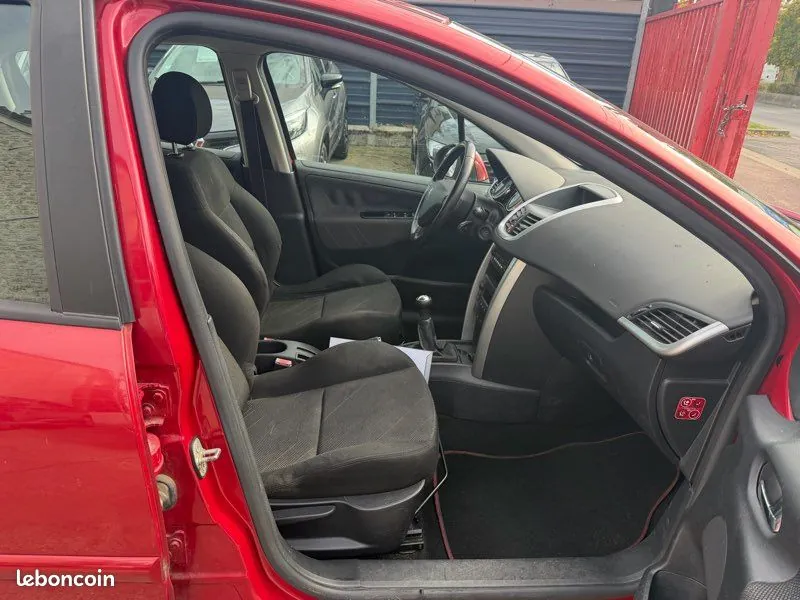 Peugeot 207 2007 photo 5