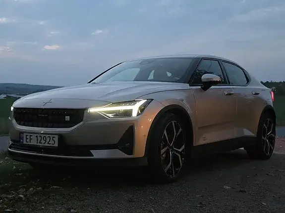 Polestar 2 2023 photo 5