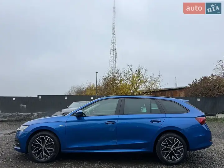 Skoda Octavia 2023 photo 4