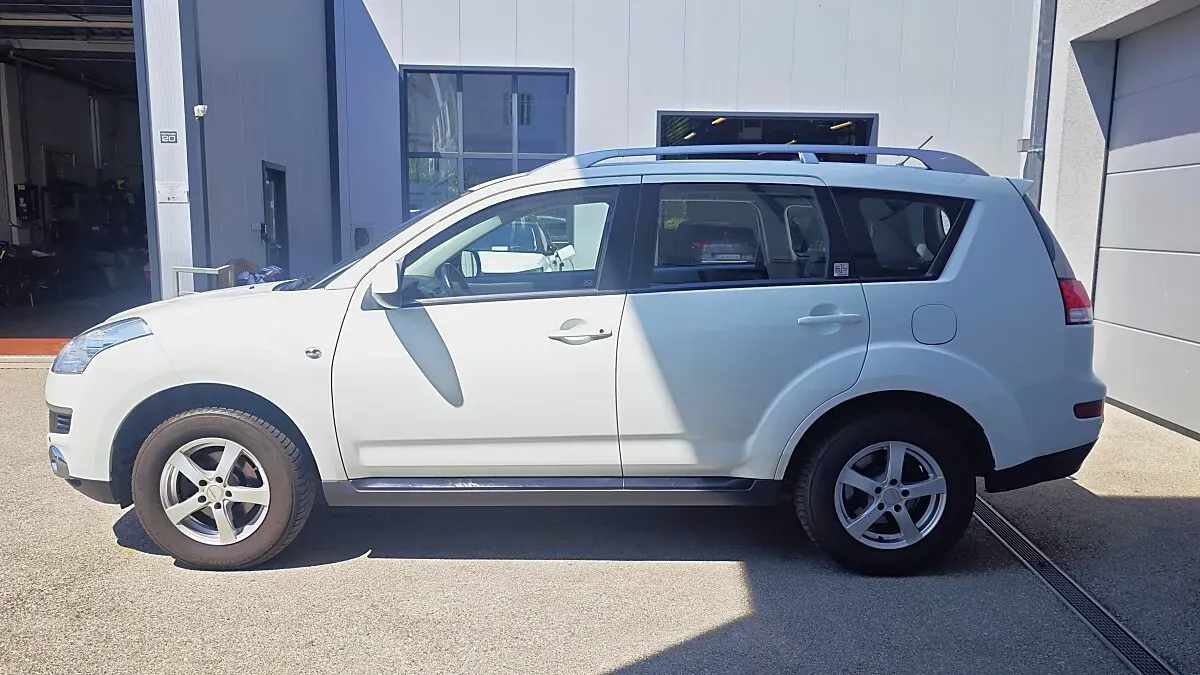 Citroen C-Crosser 2010 photo 2