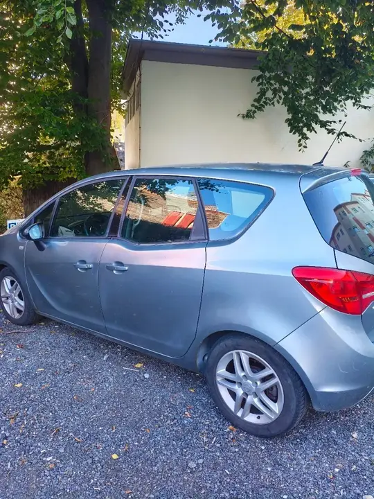 Opel Meriva 2013 photo 3