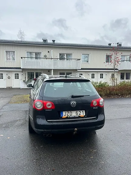 Volkswagen Passat 2010 photo 2