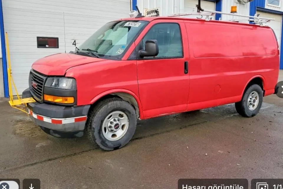 GMC Savana 2020 photo 2