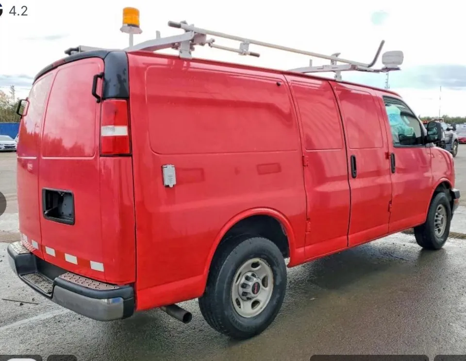 GMC Savana 2020 photo 5
