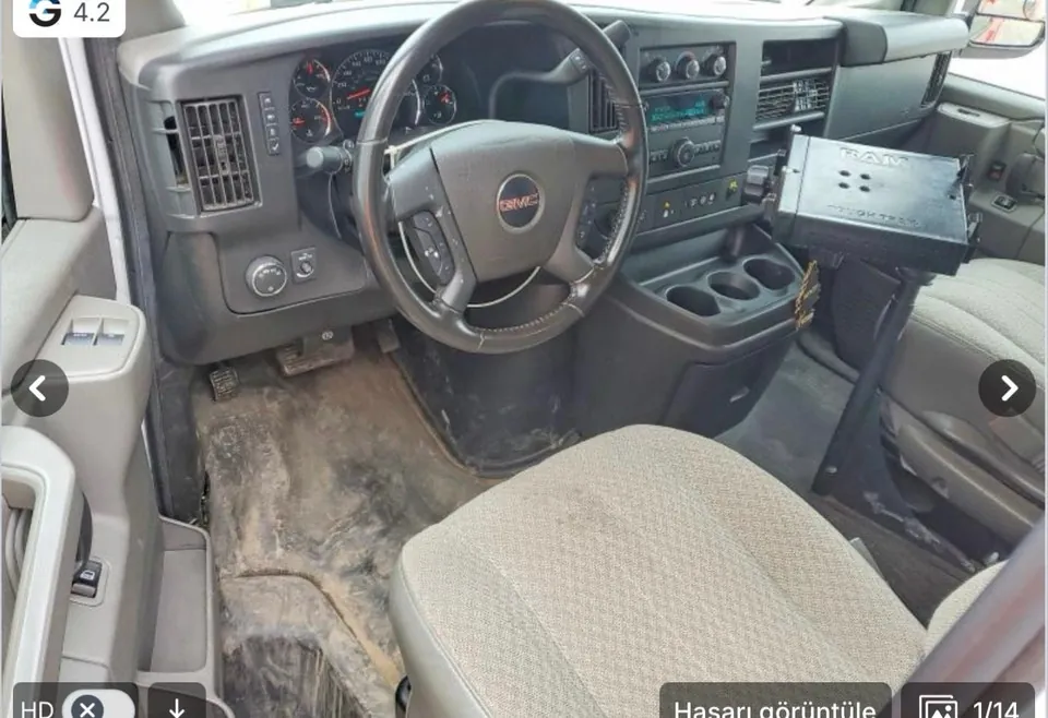 GMC Savana 2020 photo 4