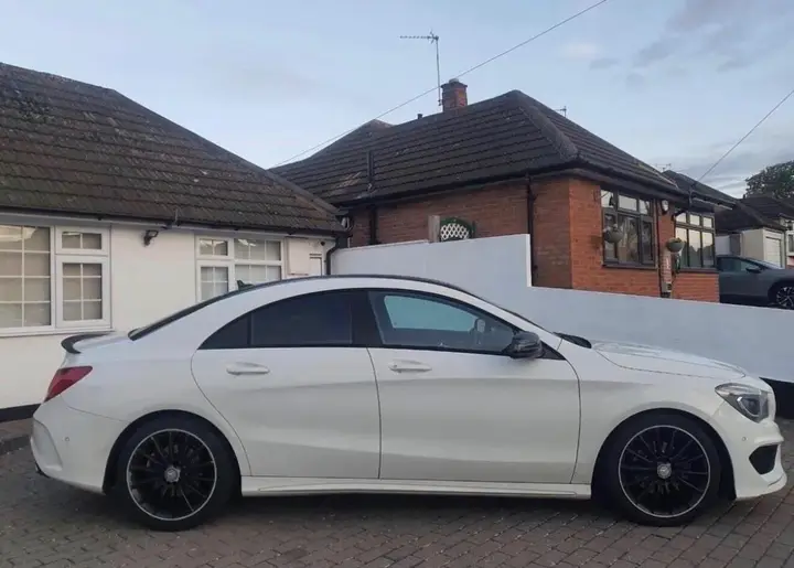 Mercedes-Benz Cla 2015 photo 2