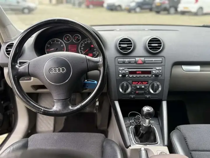 Audi A3 2004 photo 2