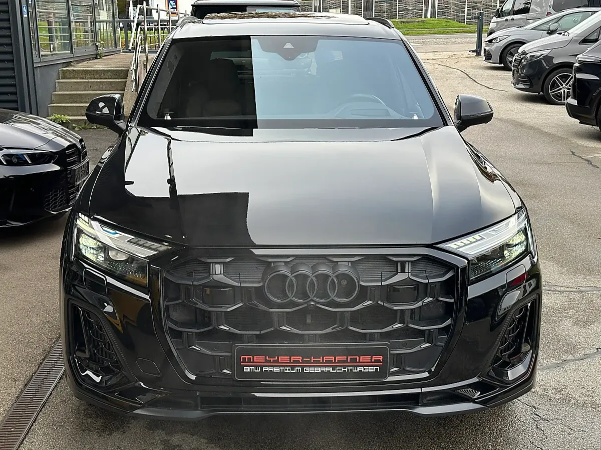 Audi Q7 2024 photo 3