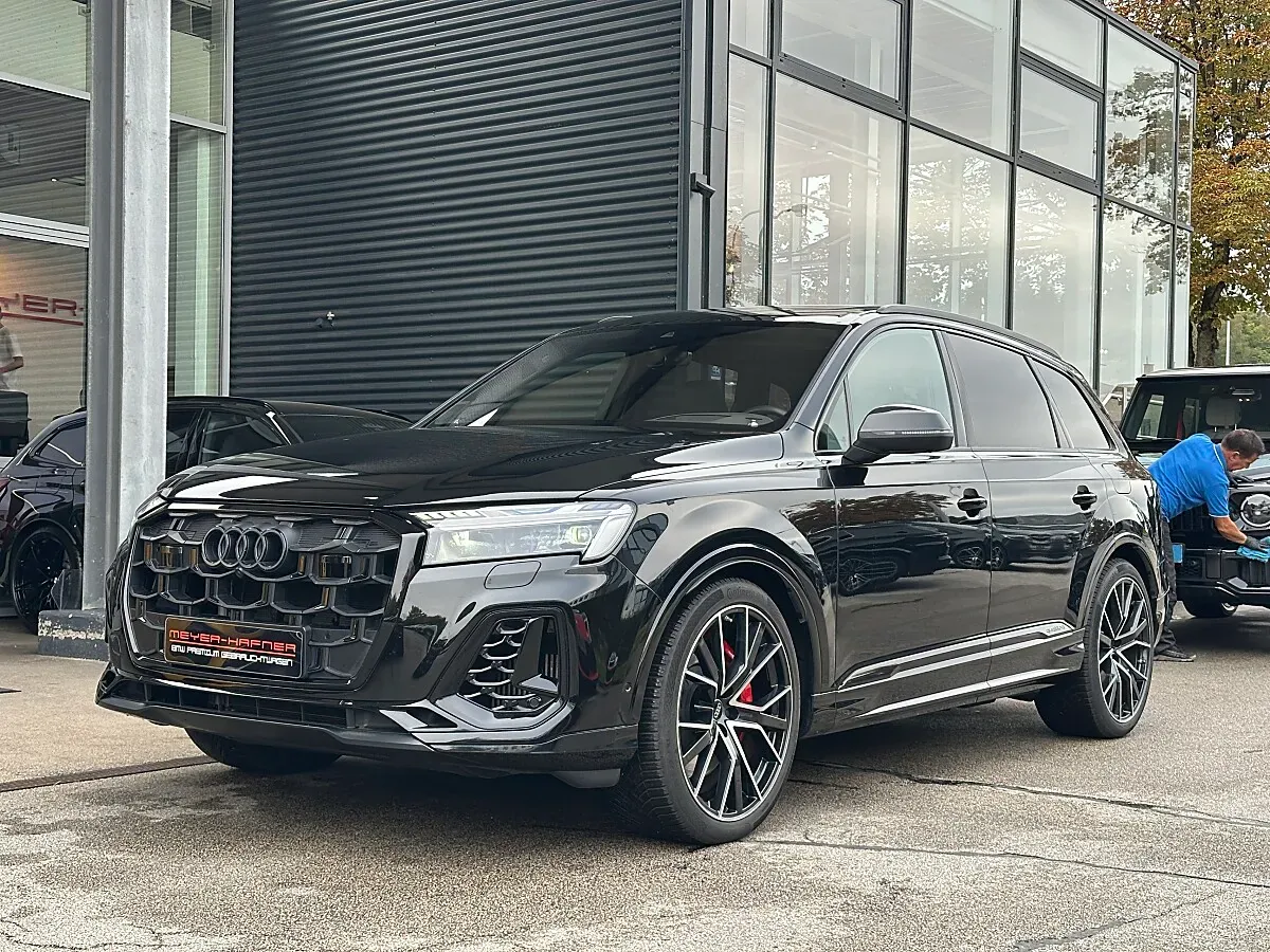 Audi Q7 2024 photo 2