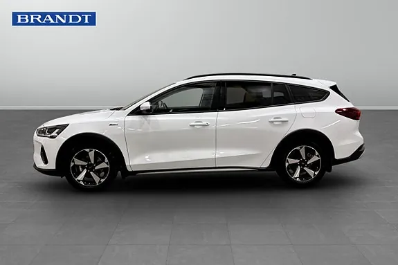 Ford Focus 2025 photo 3