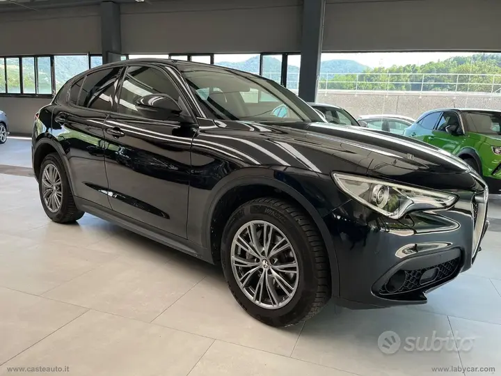 Alfa Romeo Stelvio 2017 photo 3