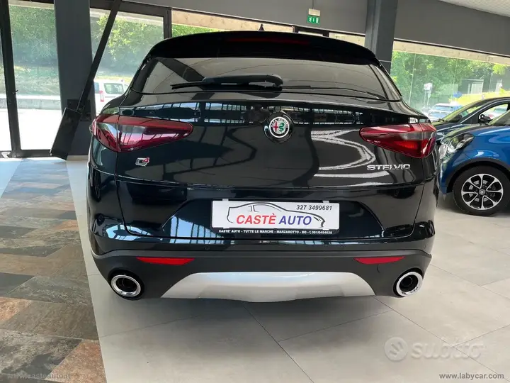 Alfa Romeo Stelvio 2017 photo 5