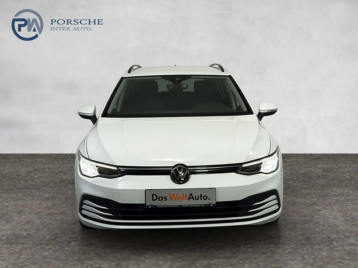 Volkswagen Golf 2024 photo 2