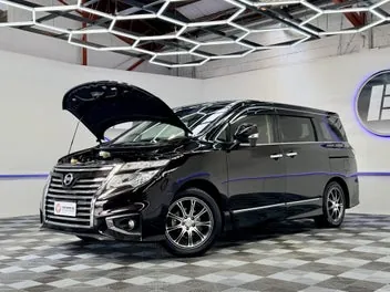 Nissan Elgrand 2017 photo 4