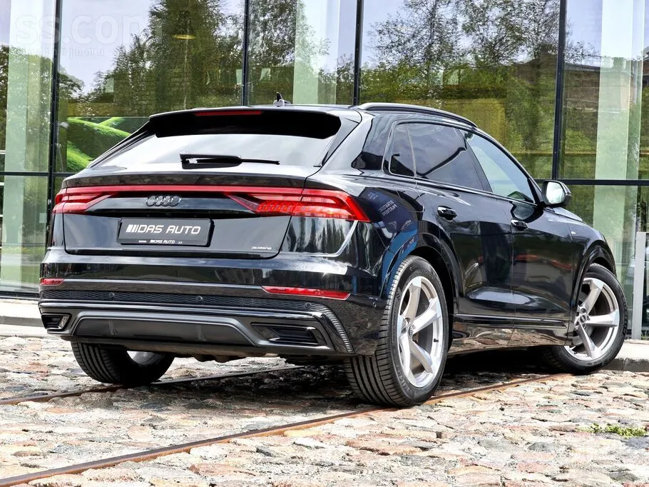 Audi Q8 2021 photo 3