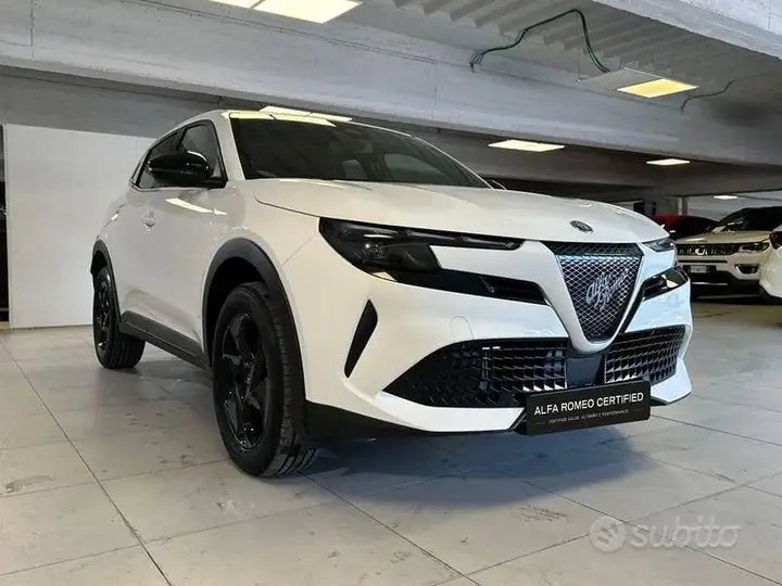 Alfa Romeo Junior 2026 photo 5