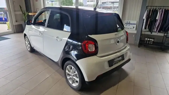 Smart Forfour 2015 photo 3