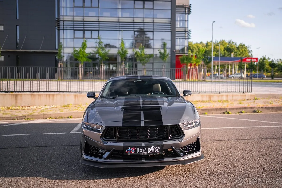 Ford Mustang 2024 photo 2