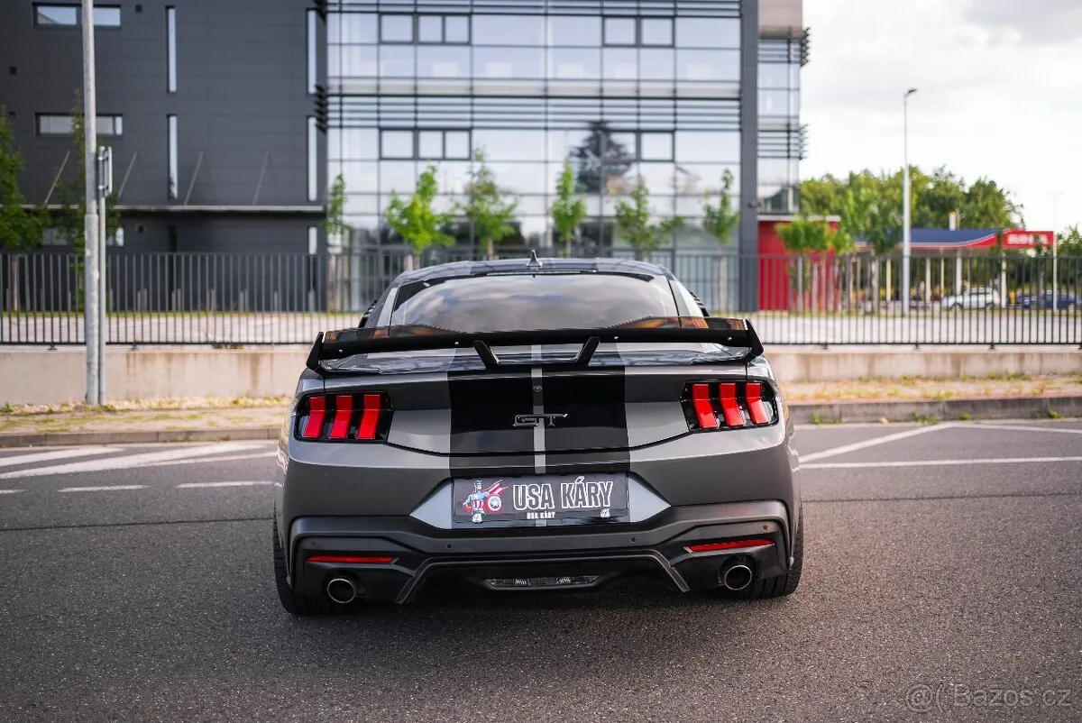 Ford Mustang 2024 photo 3