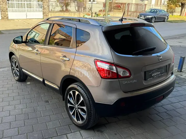 Nissan Qashqai 2011 photo 5