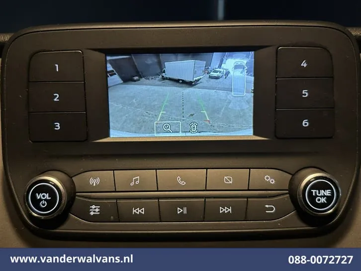 Ford Transit 2023 photo 2