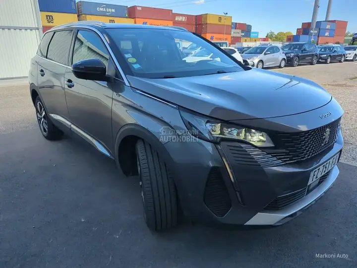 Peugeot 5008 2021 photo 2
