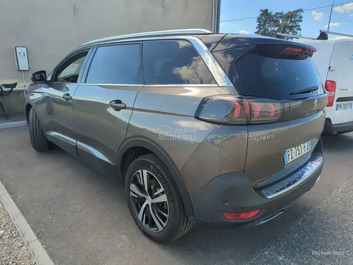 Peugeot 5008 2021 photo 4