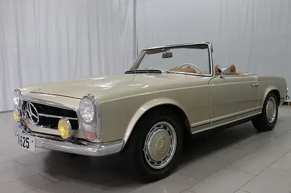 Mercedes-Benz Andre