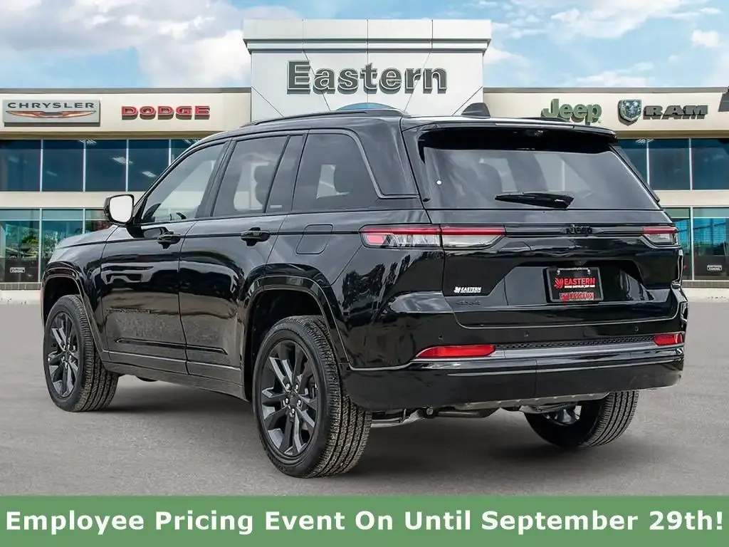 Jeep Grand Cherokee 2026 photo 3