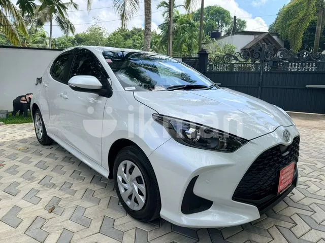 Toyota Yaris 2024 photo 2