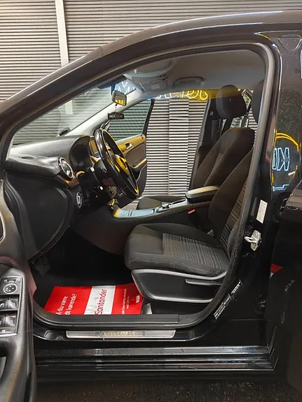 Mercedes-Benz B180 2012 photo 5