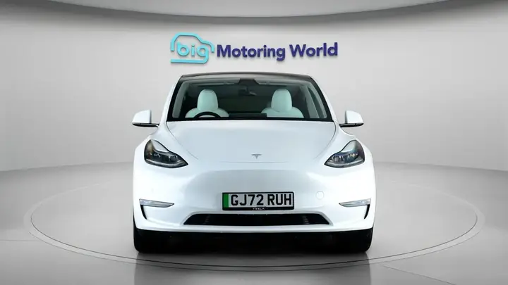 Tesla Model Y 2022 photo 3