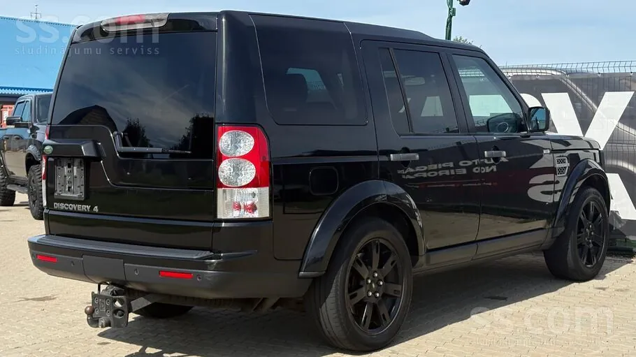 Land Rover Discovery 2010 photo 4
