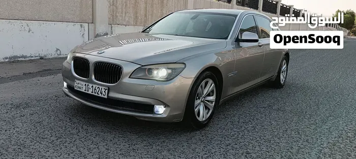 BMW 7 Series 2011 photo 5